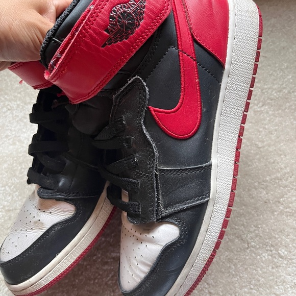 Jordan 1 High FlyEase - Picture 1 of 5